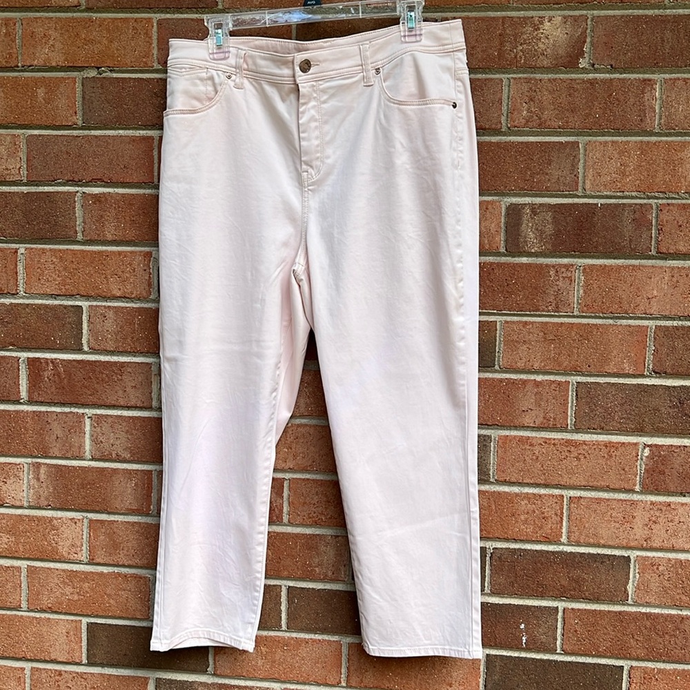 Chicos size 12 crop pants.